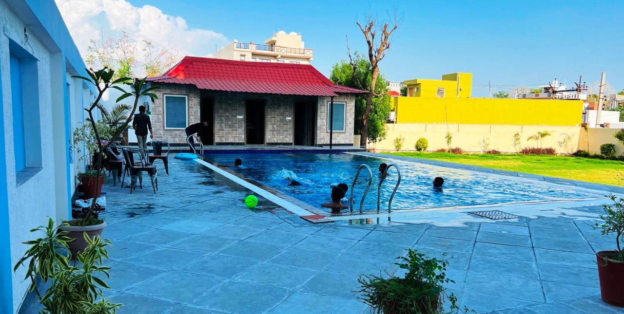 Hotel The Mewar Dabok Exterior foto
